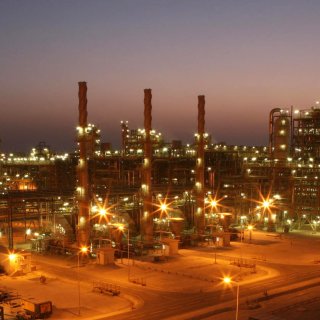 T.EN ethylene site lit up at night